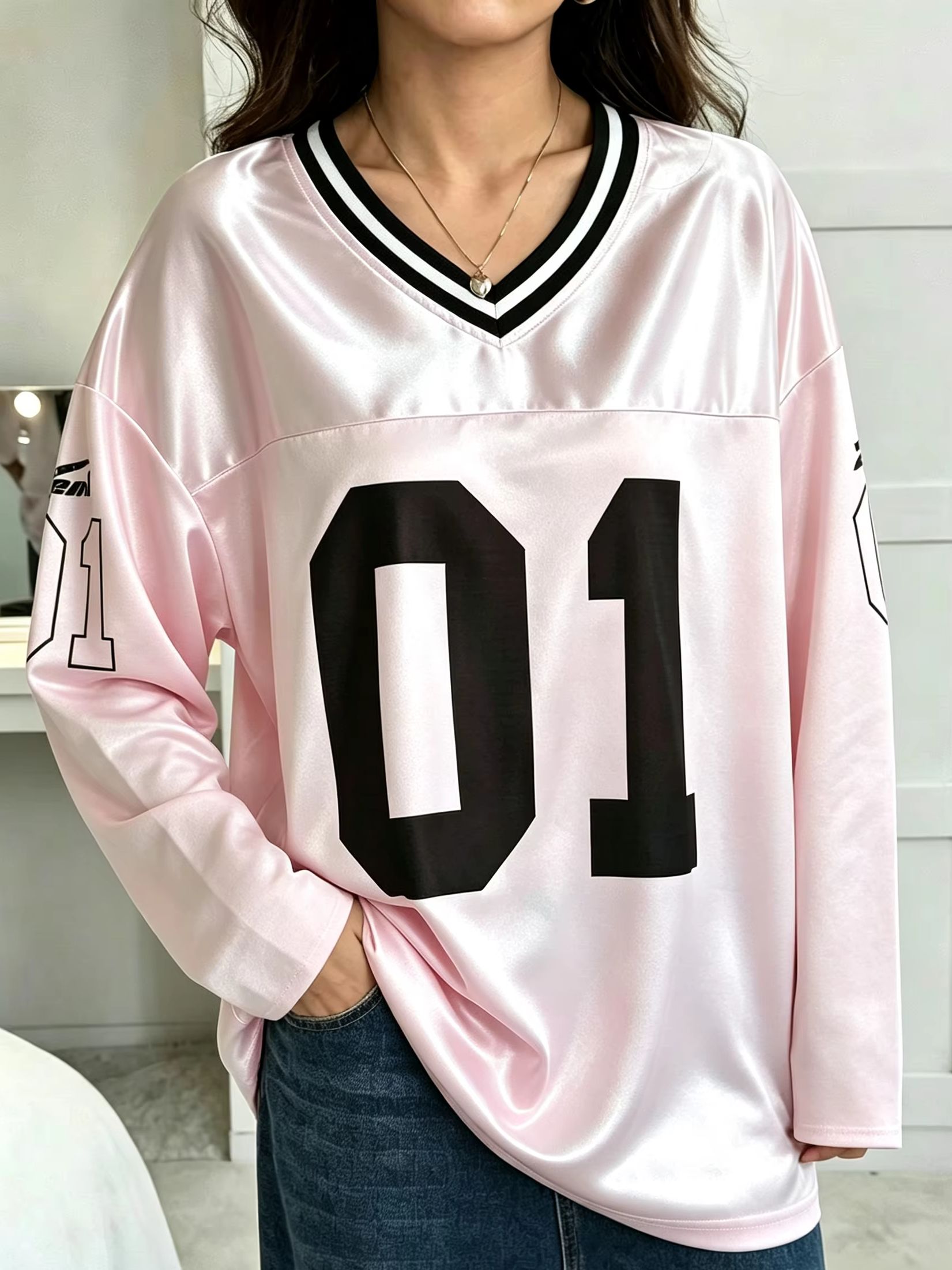 Mens Fashion Vintage - เสื้อยืดแขนยาวผู้ชายผู้หญิงสไตล์วินเทจ ทรงโอเวอร์ไซส์ พิมพ์ลายเลข 01 คอวี แฟชั่นสปอร์ต